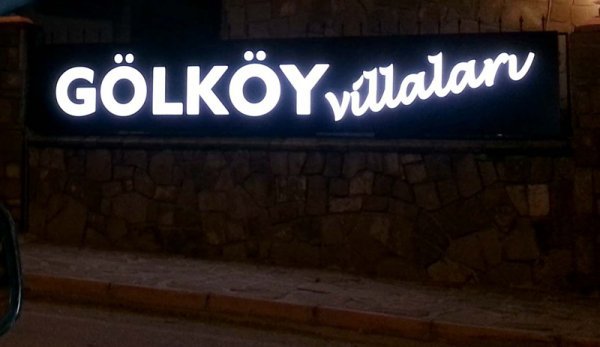 Göl Köy Villaları..